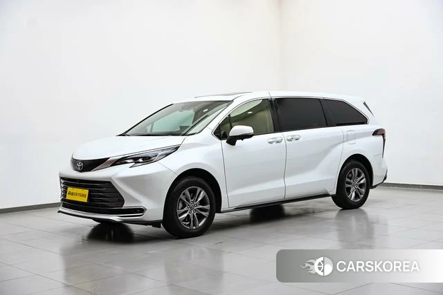 Toyota Saina 2025 Белый из Китая, фото 5