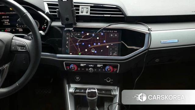 Audi Q3 (F3) 2023 Черный из Кореи, фото 5