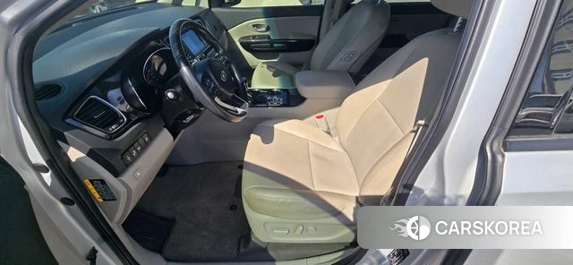 Kia The New Carnival 2020 Серебряный из Кореи, фото 5