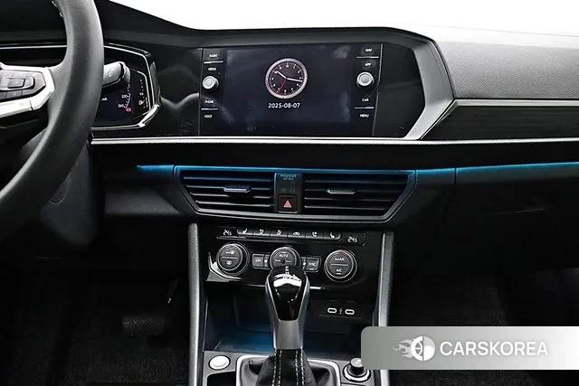 Volkswagen 7th Generation of Jetta 2023 Белый из Кореи, фото 5