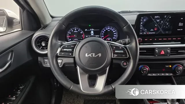Kia The New K3 2nd generation 2021 Белый из Кореи, фото 5