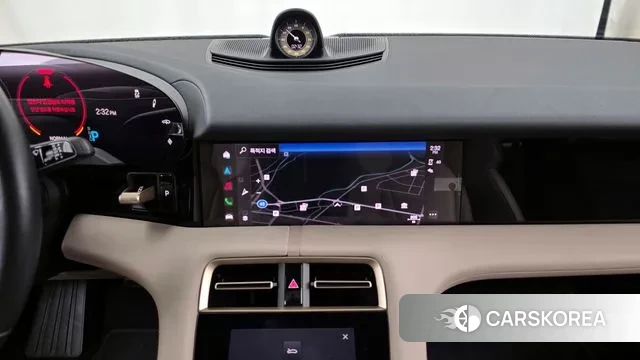 Porsche Taycan 2022 Белый из Кореи, фото 5