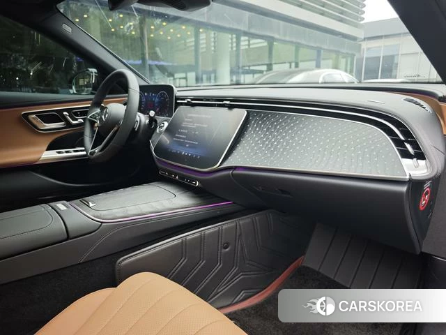 Mercedes-Benz E-class 2025 Черный из Китая, фото 5