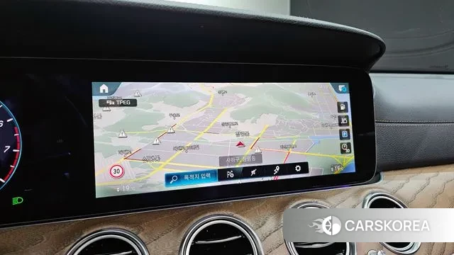 Mercedes-Benz E-Class W213 2021 Белый из Кореи, фото 5