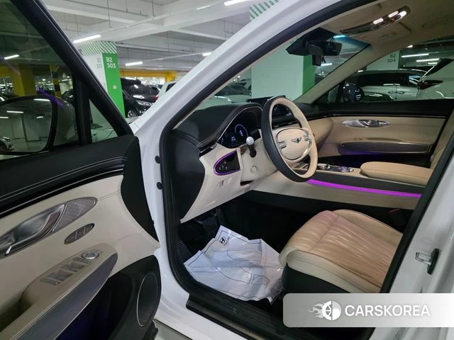 Genesis GV70 2022 Белый из Кореи, фото 5