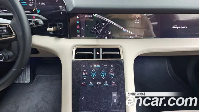 Porsche Taycan 2021 Красный из Кореи, фото 5