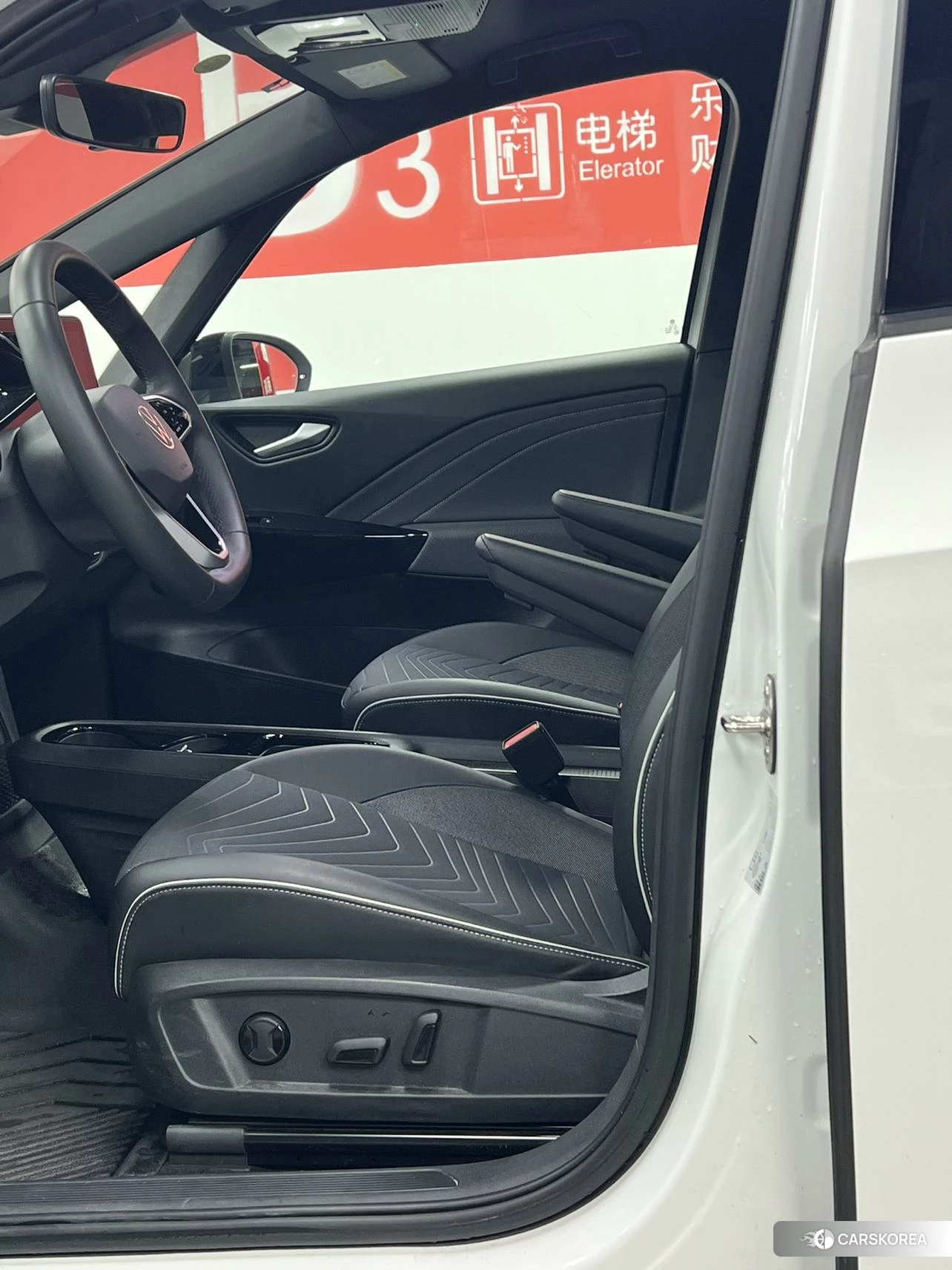 Volkswagen ID.3 2024 Белый из Китая, фото 5
