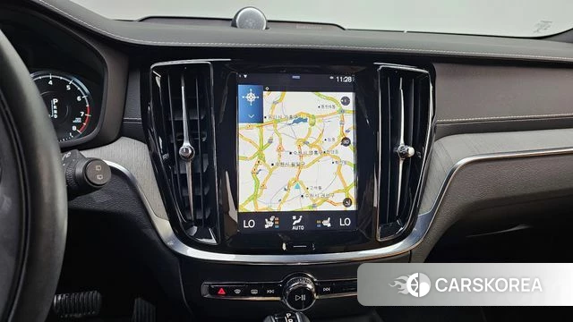 Volvo V60 Cross-Country 2nd Generation 2020 Серый из Кореи, фото 5