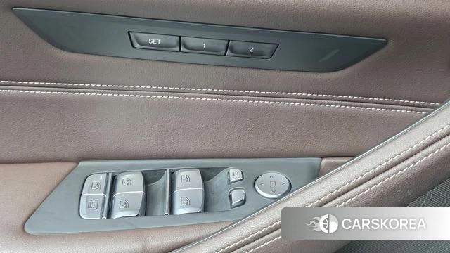 BMW 5 Series (G30) 2023 Белый из Кореи, фото 5