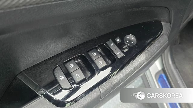 Kia Sportage 5th Generation Hybrid 2022 Серебряный из Кореи, фото 5