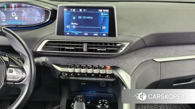 Peugeot 5008 second generation 2019 Белый из Кореи, фото 5