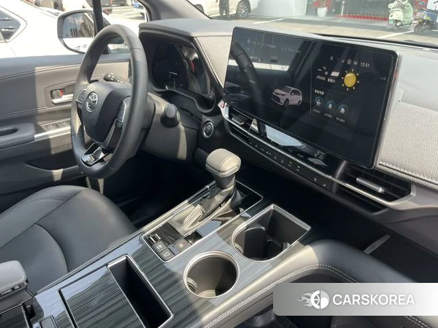 Toyota Saina 2024 Белый из Китая, фото 5