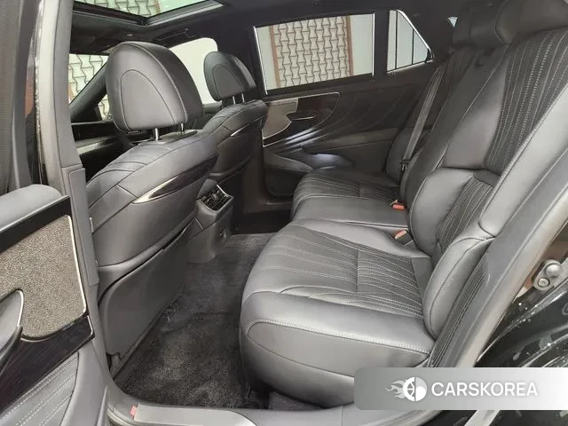 Lexus LS500h 5th generation 2025 Черный из Кореи, фото 5