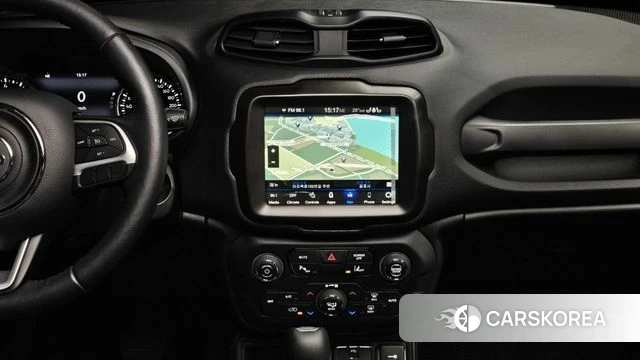 Jeep Renegade 2023 Белый из Кореи, фото 5