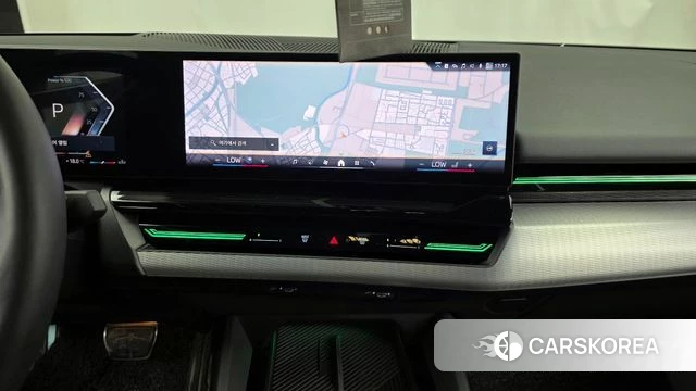 BMW 5 Series (G60) 2024 Черный из Кореи, фото 5