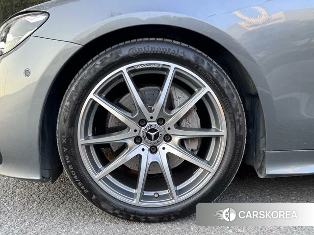 Mercedes-Benz E-class (imported) 2021 Темно-серый из Китая, фото 5