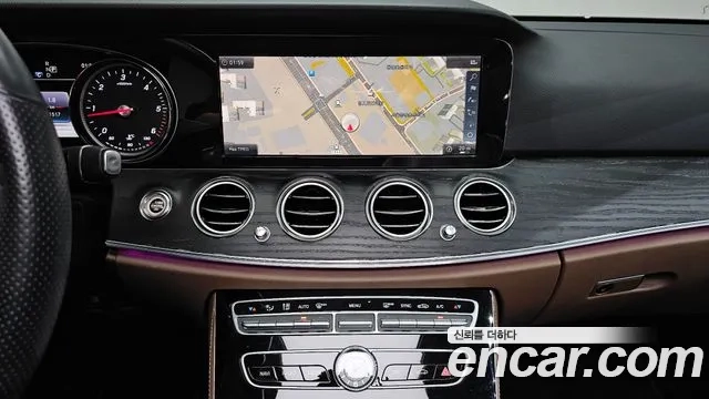 Mercedes-Benz E-Class W213 2018 Белый из Кореи, фото 5