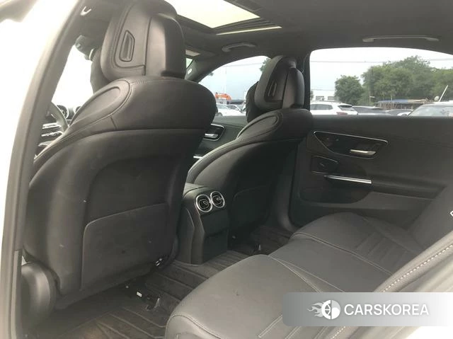 Mercedes-Benz Class C 2023 Белый из Китая, фото 5