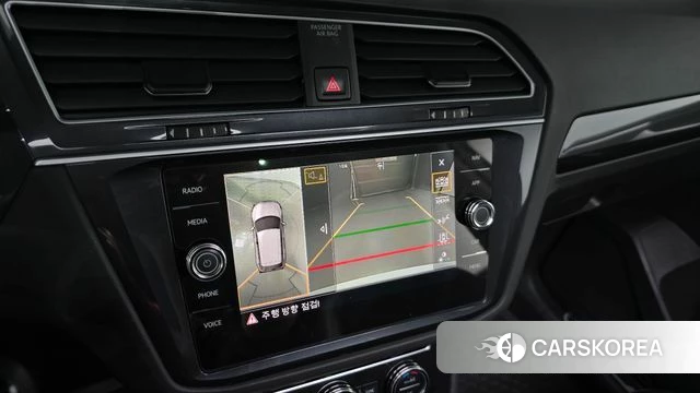 Volkswagen Tiguan second Generation 2020 Белый из Кореи, фото 5