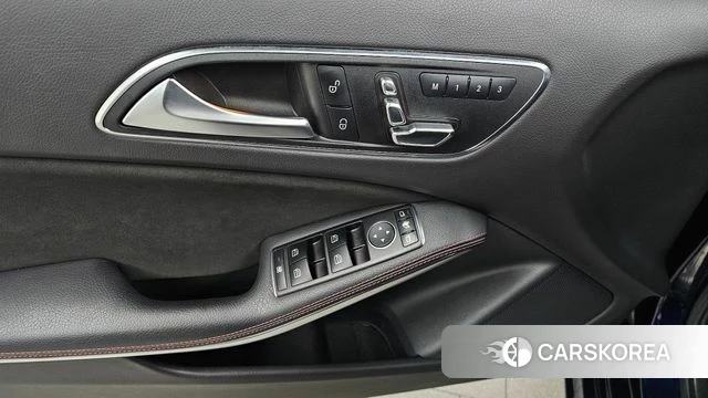 Mercedes-Benz A-Class W176 2018 Синий из Кореи, фото 5