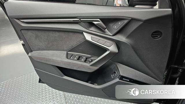 Audi RS3 (8Y) 2025 Черный из Кореи, фото 5