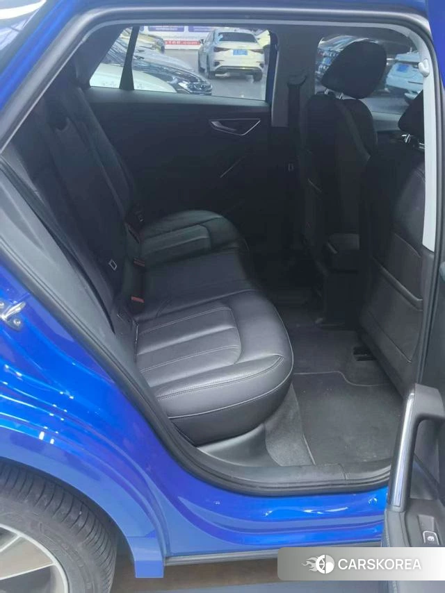 Audi Q2L 2023 Синий из Китая, фото 5