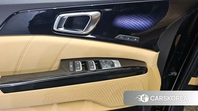 Kia Carnival 4th generation 2023 Черный из Кореи, фото 5