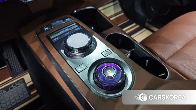 Genesis GV70 2023 Белый из Кореи, фото 5