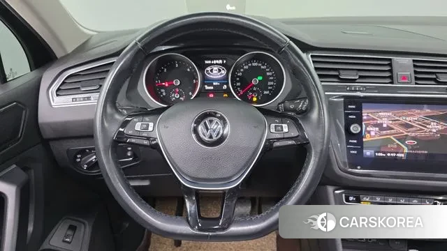 Volkswagen Tiguan second Generation 2018 Черный из Кореи, фото 5