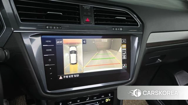 Volkswagen Tiguan Allspace 2023 Белый из Кореи, фото 5