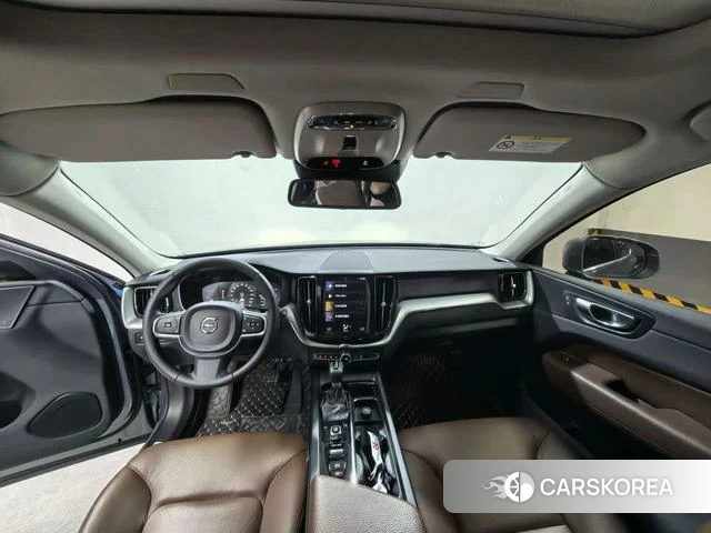 Volvo XC60 2020 Темно-серый из Китая, фото 5