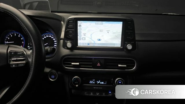 Hyundai Kona 2020 Светло-серебряный цвет из Кореи, фото 5