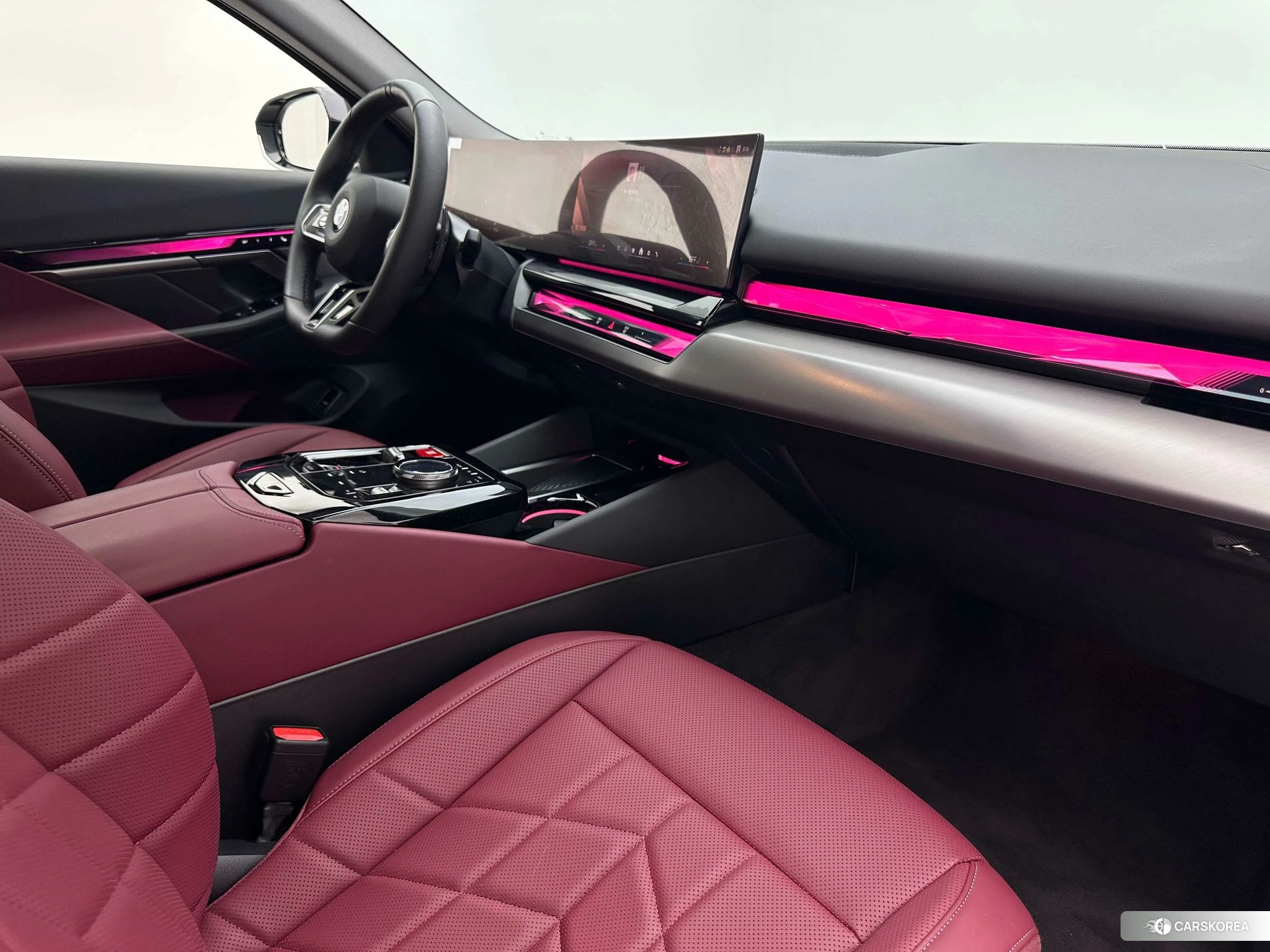 BMW 5 series 2024 Черный из Китая, фото 5