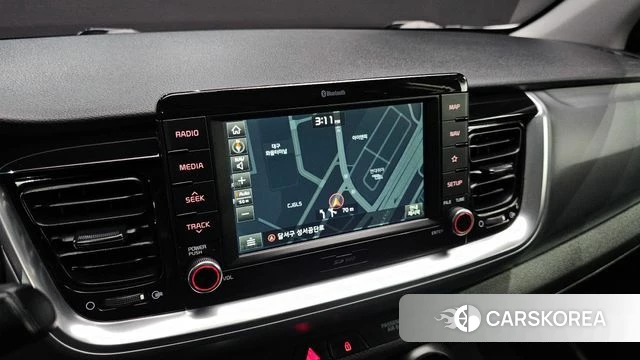 Kia Stonic 2020 Белый из Кореи, фото 5
