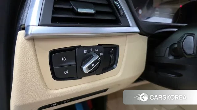 BMW 3 Series (F30) 2018 Синий из Кореи, фото 5