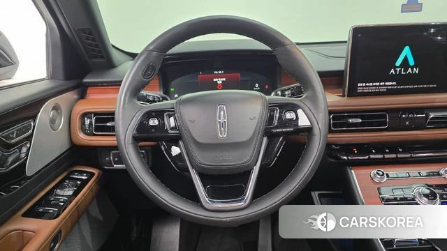 Lincoln Aviator 2nd generation 2022 Белый из Кореи, фото 5