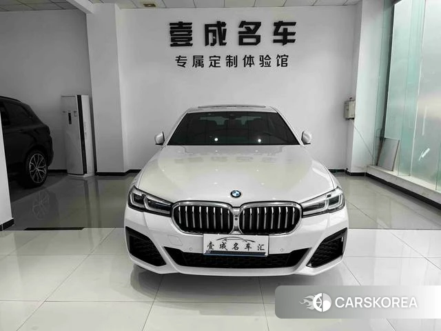 BMW 5 series 2021 Белый из Китая, фото 5
