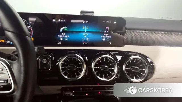 Mercedes-Benz A-Class W177 2022 Белый из Кореи, фото 5