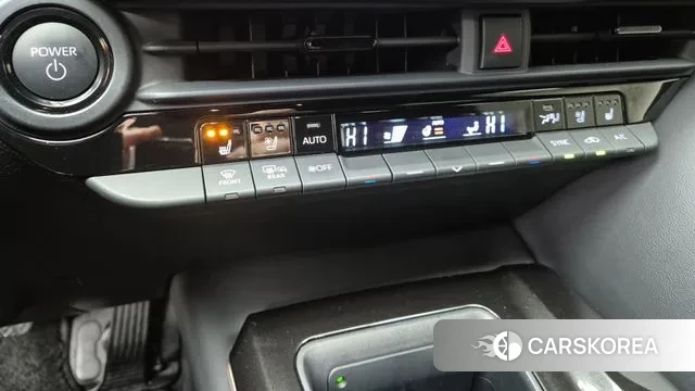 Toyota Crown Crossover 2024 Серебристо-серый из Кореи, фото 5