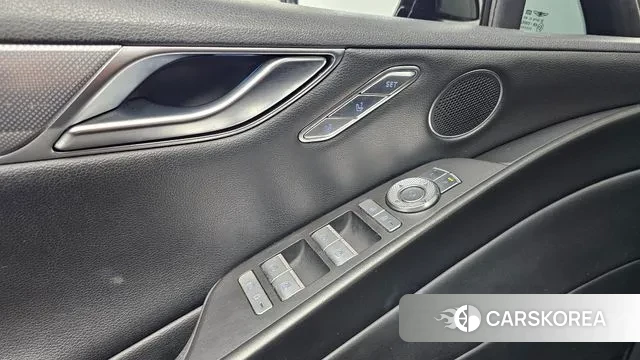 Genesis G80 (RG3) 2021 Черный из Кореи, фото 5