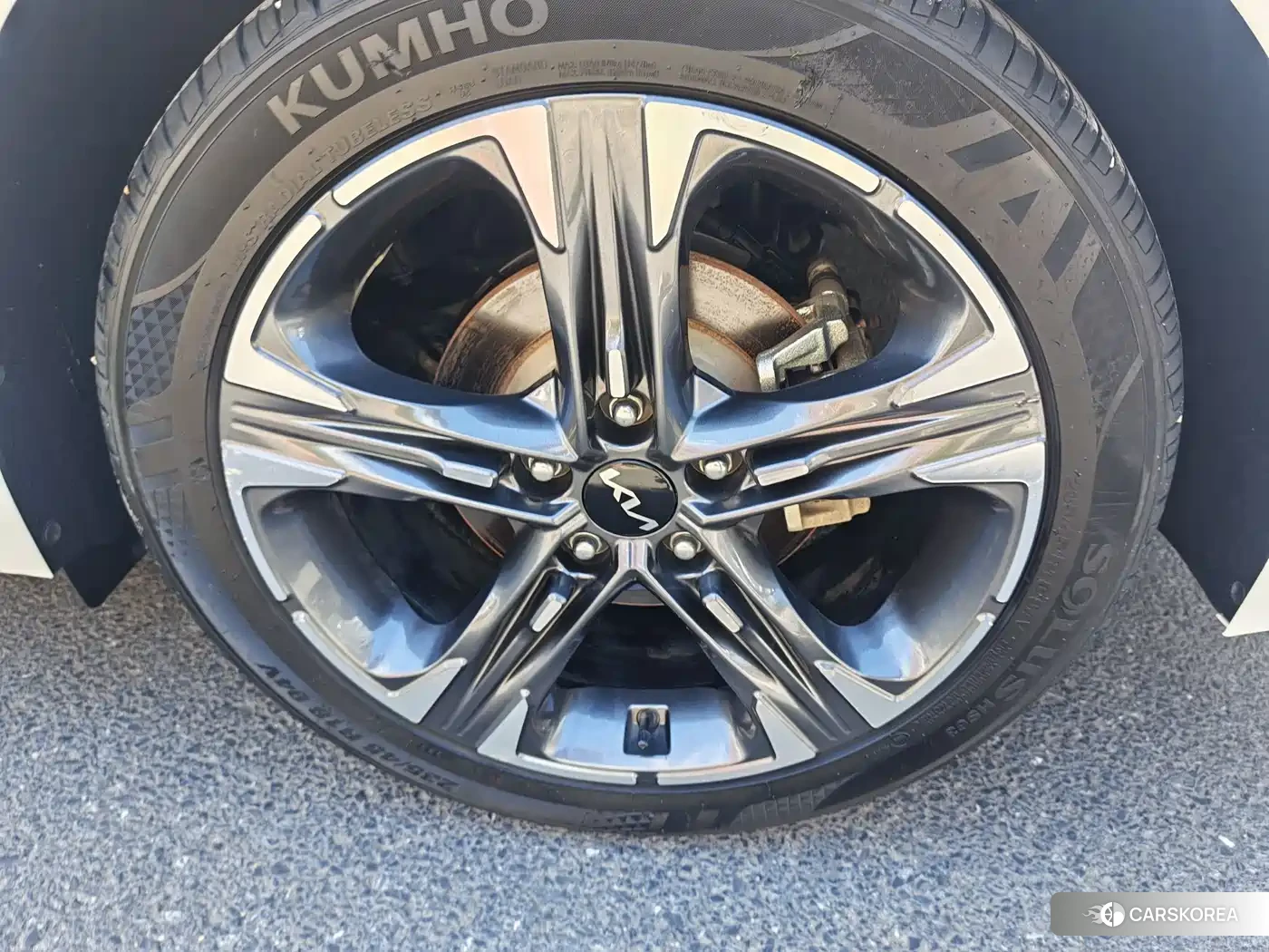 Kia K5 2023 Белый из Китая, фото 5