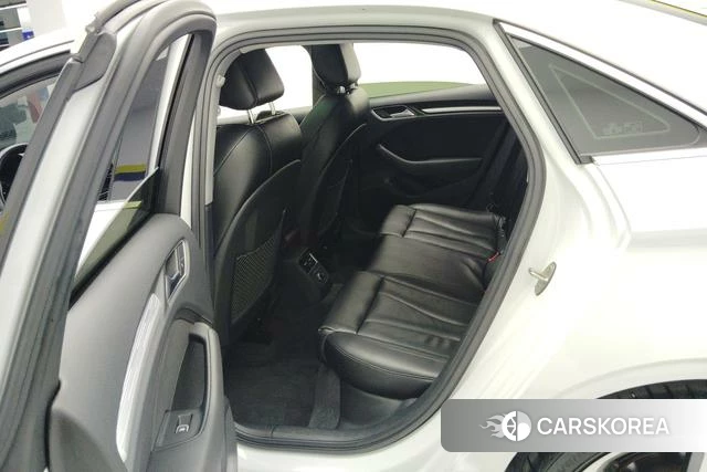 Audi A3 2020 Белый из Китая, фото 5