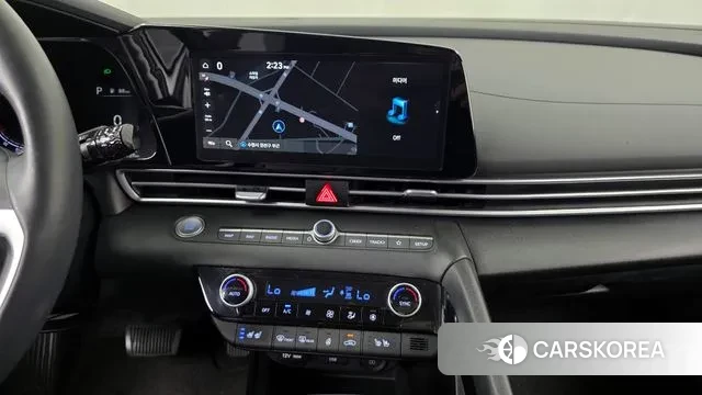 Hyundai Avante Hybrid (CN7) 2023 Белый из Кореи, фото 5