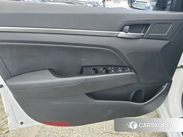 Hyundai Avante AD 2018 Белый из Кореи, фото 5