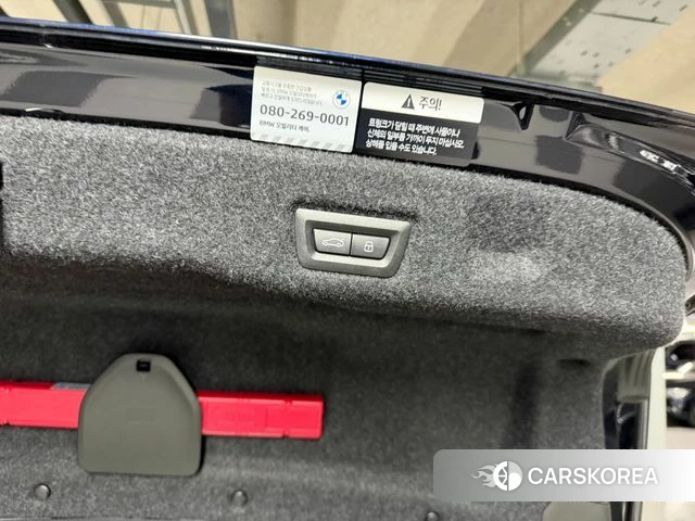 BMW 5 Series (G60) 2025 Черный из Кореи, фото 5