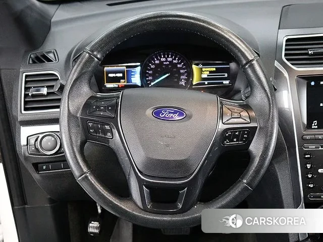Ford Explorer 2018 Белый из Кореи, фото 5