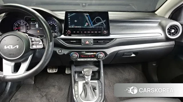 Kia The New K3 2nd generation 2021 Белый из Кореи, фото 5