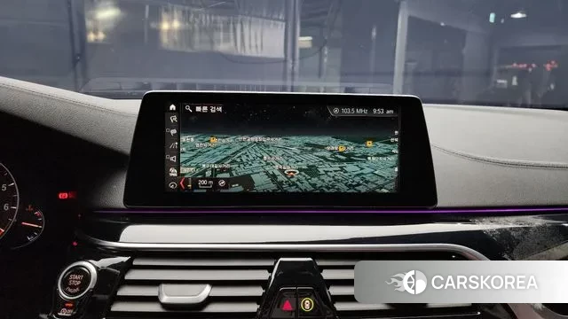 BMW 5 Series (G30) 2018 Белый из Кореи, фото 5