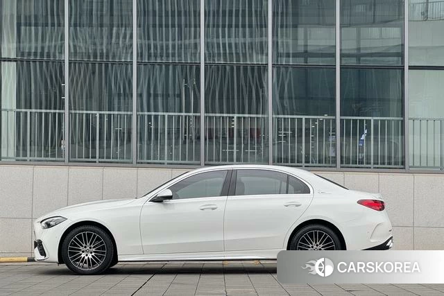 Mercedes-Benz Class C 2025 Белый из Китая, фото 5