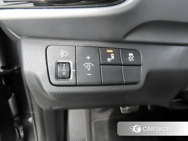 Kia Stonic 2018 Серый из Кореи, фото 5
